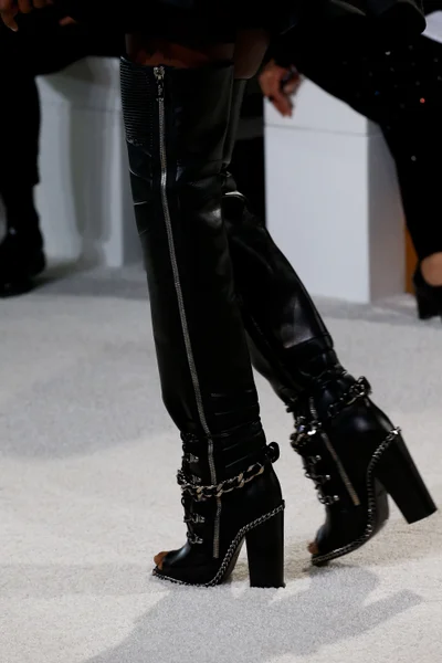 Look 80
